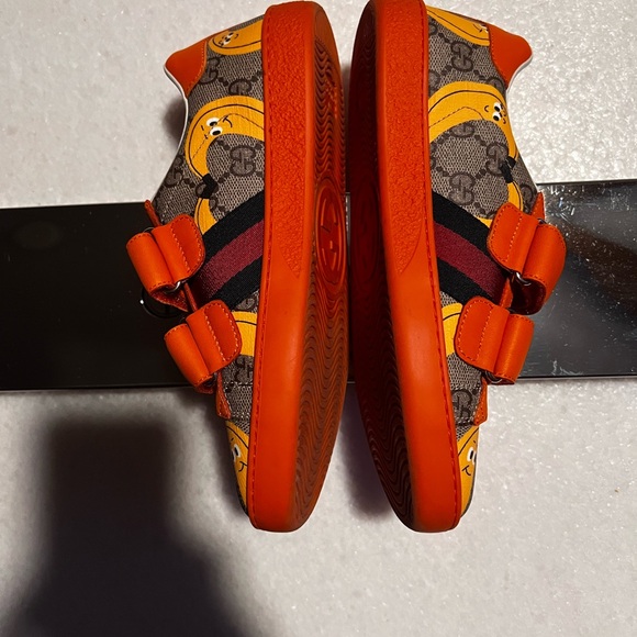 So Cool!
Gucci Kids 20mm Supreme Gg H2o Banana  Velcro Strap Sneakers Size 34(3) - Picture 8 of 9
